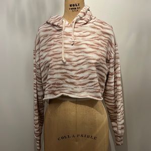 Forever 21 Cropped Hooded Animal Print Sweatshirt M